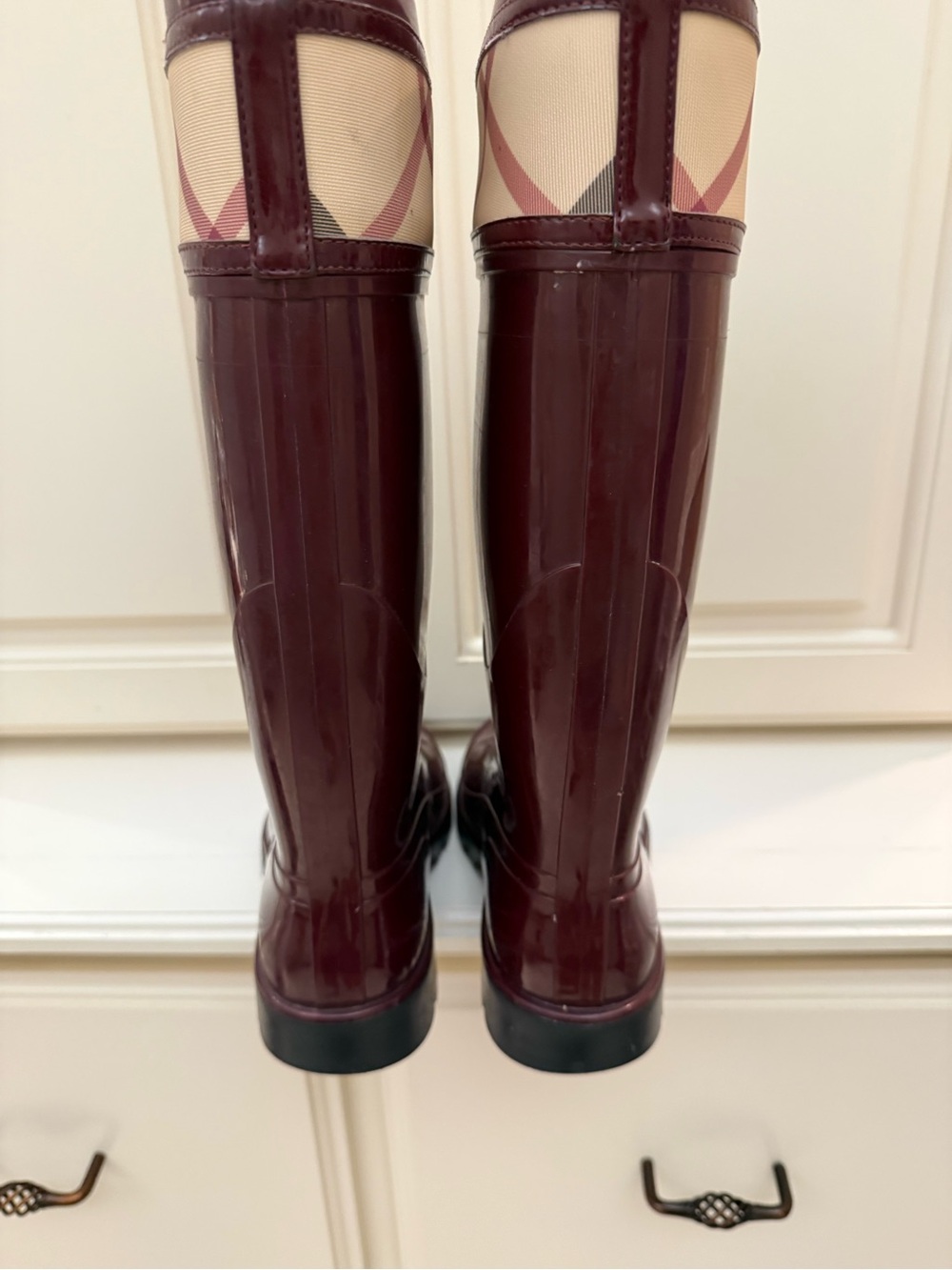 Burberry mid calf rain boots - Picture 5 of 10